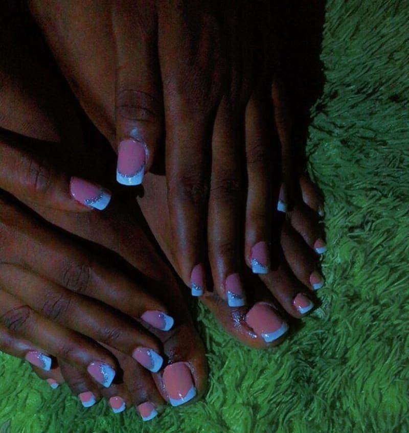 nails and lash technician
