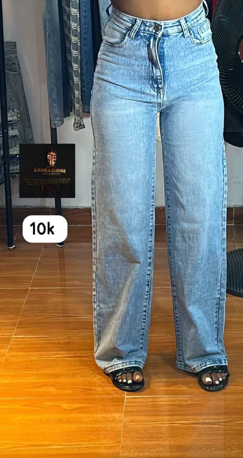 Top & Jeans/ Denim Jacket