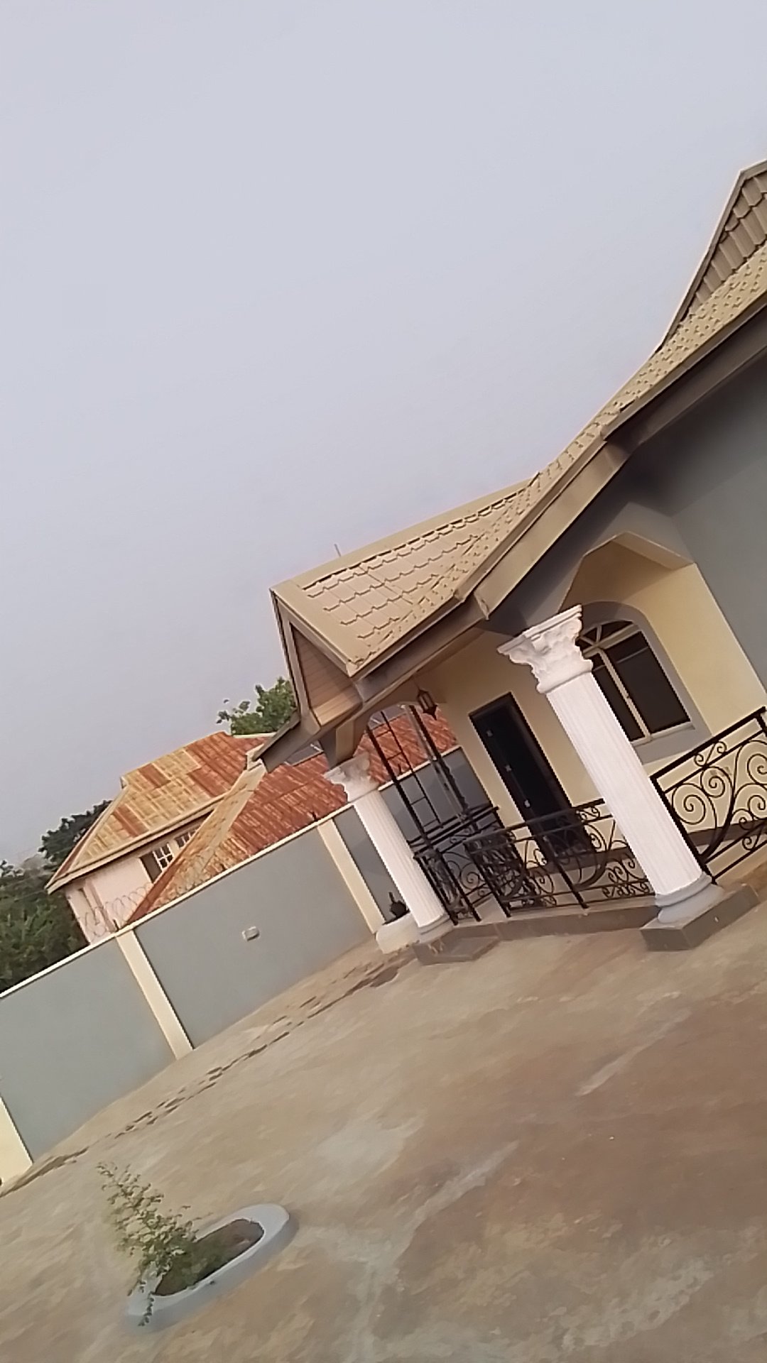 5 bedroom Bungalow