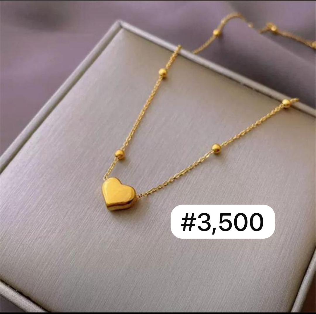 Gold plated necklace with pendant