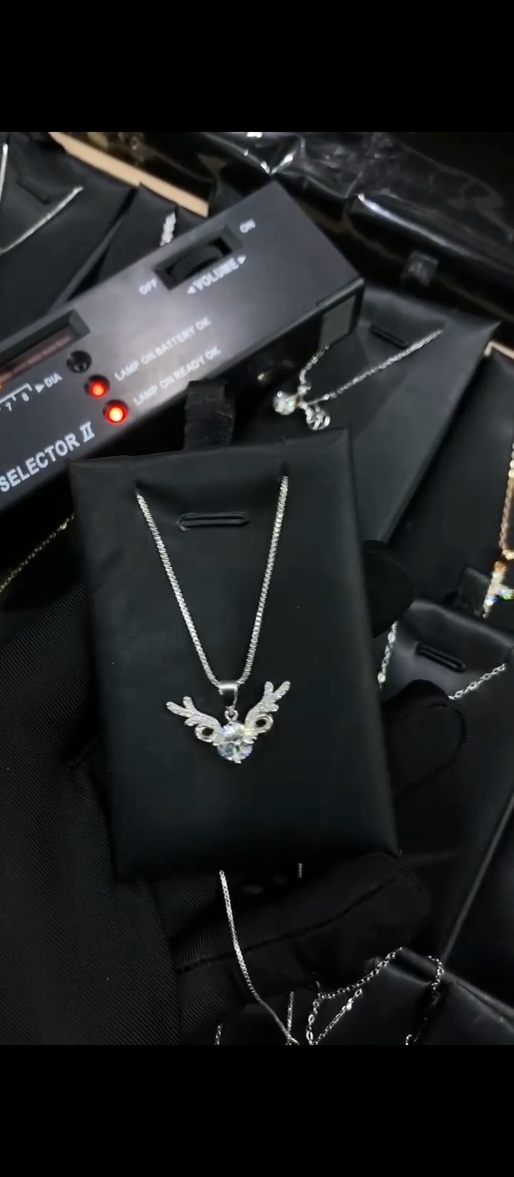 Diamond necklace/Earrings